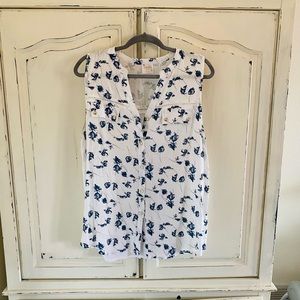 NWOT! Siren Lily Floral Maternity Tank